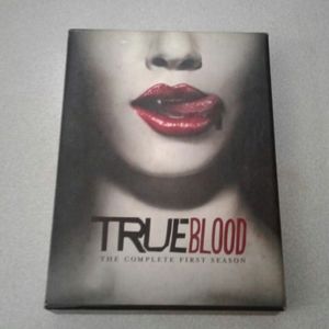 True Blood The Complete First Season 5 DVD Set